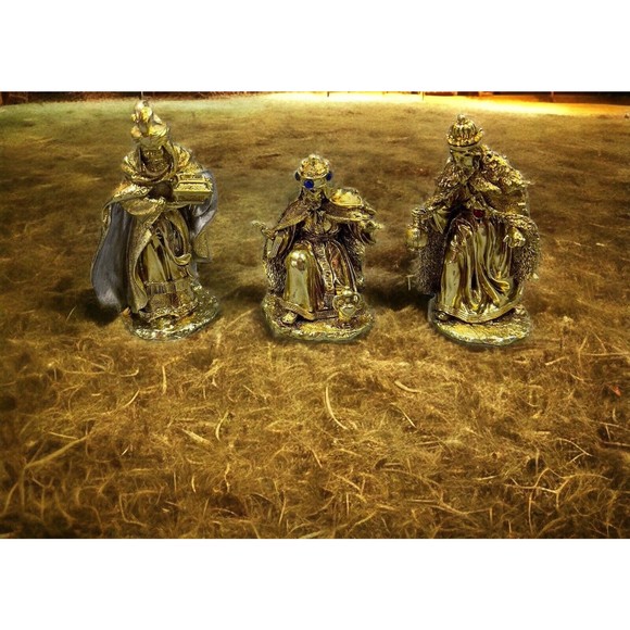 Christmas Nativity Set Of 9 Gold Tone Figures Heavy Duty Approx All Are‎ 5” x 2” - Picture 2 of 16
